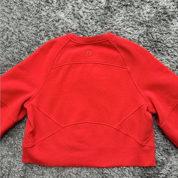 Lululemon Scuba Oversized Pullover - Picture 2 of 5